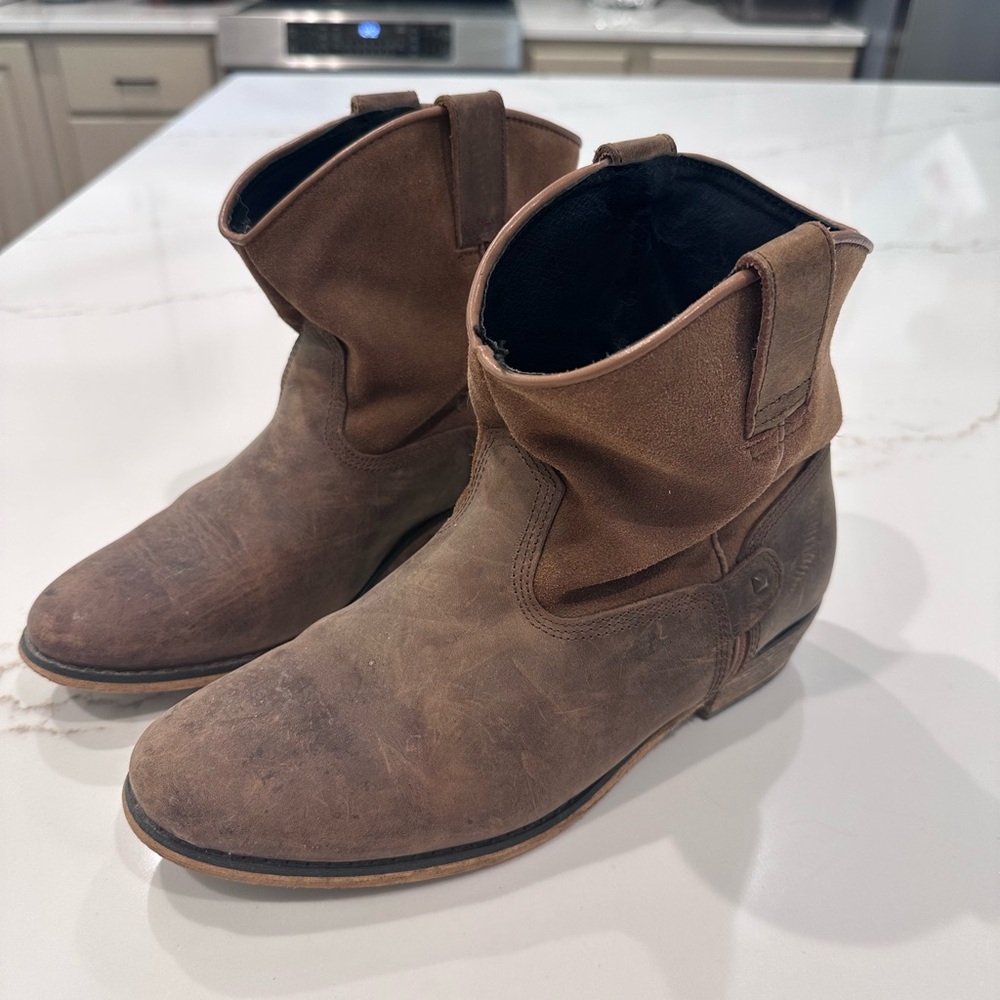 Brown Leather Women’s Boots
